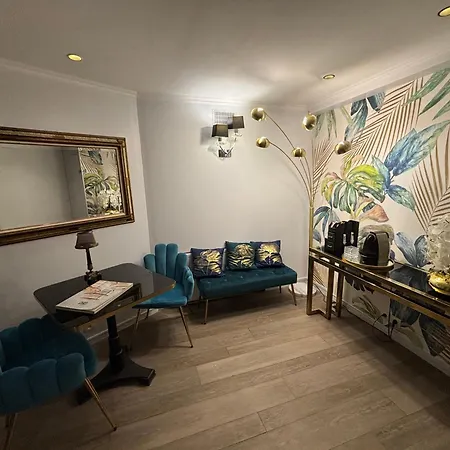 Hotel Riviera Renovated-3